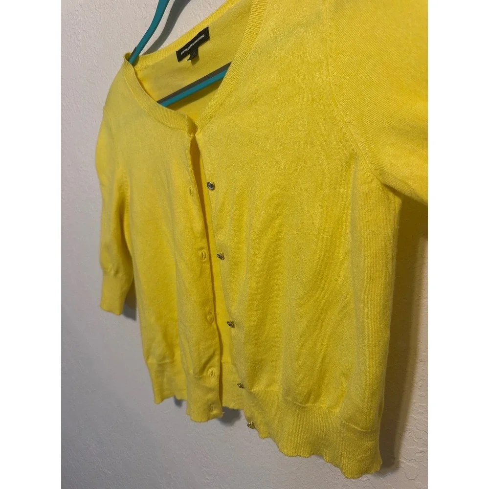Express‎ Design Studio Yellow Rhinestone Button V-Neck Cardigan Medium RN55285
